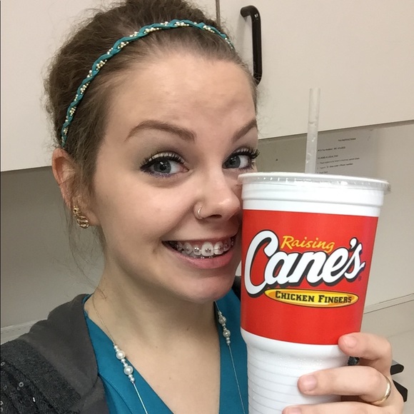 Meet your Posher, Ashley - Picture 2 of 6